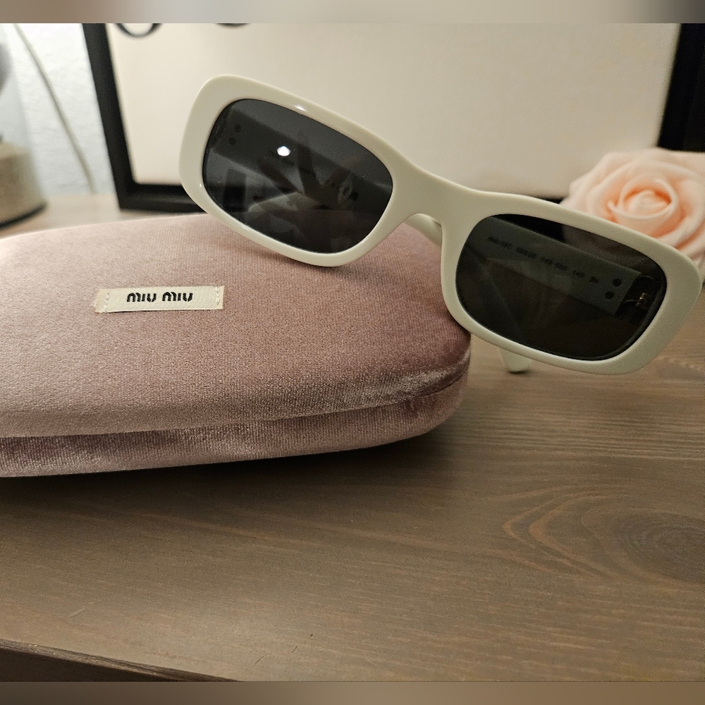 NWT White Miu Miu Sunglasses